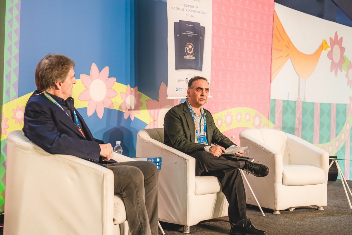 II Flipetrópolis recebe lançamentos de professores da UCP